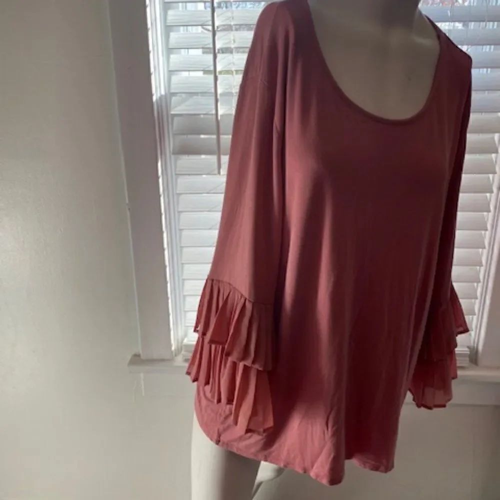 Liz Claiborne XXL Boho Ruffle Bell sleeve top, size XXL